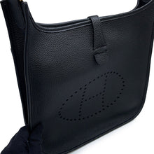 Load image into Gallery viewer, HERMES Evelyne 3 Black Taurillon Clemence Size PM