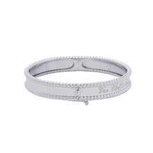 Load image into Gallery viewer, Van Cleef & Arpels Perlée Senior Tulle Bracelet Size SVCARP3K500 18K White Gold