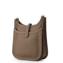 Load image into Gallery viewer, HERMES Evelyne3 Etoupe Taurillon Clemence Size 23