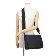 将图像加载到图库查看器中,LOUIS VUITTON takeoff messenger NoirM57080 Grain Leather