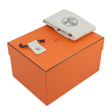 Load image into Gallery viewer, HERMES In the loop Gold Taurillon Clemence Swift Leather Size 18