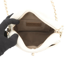 将图像加载到图库查看器中,CHANEL Chain camera bag IvoryAS0137 Leather