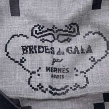 将图像加载到图库查看器中,HERMES Carre H 100 Brides de Gala Pixel Size 100 Gris Cine / Anthracite / Marine Fonce Cashmere70% Silk30%