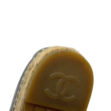 Load image into Gallery viewer, CHANEL CC Logo espadrilles Black/SilverG29762 Patent Leather Raffia Size 37