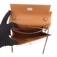 Load image into Gallery viewer, HERMES Kelly wallet long to go Gold Epsom