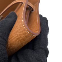 Load image into Gallery viewer, HERMES Kelly wallet long to go Gold Epsom