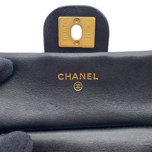 Load image into Gallery viewer, CHANEL Matelasse ChainClutch Bag BlackAP2271 Lambskin