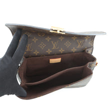 Load image into Gallery viewer, LOUIS VUITTON Pochette Metis BrownM44875 Monogram Size MM