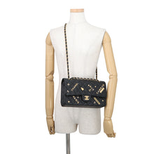Load image into Gallery viewer, CHANEL Matelasse Double Flap Icon Chain Shoulder Bag BlackA01112 Lambskin Size 25
