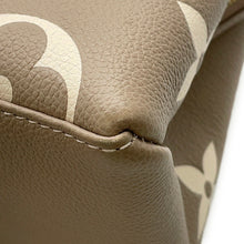 将图像加载到图库查看器中,LOUIS VUITTON Petit Palais Tourterelle ClaimsM58914 Bicolor Monogram Empreinte Leather Size PM