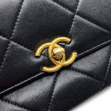 将图像加载到图库查看器中,CHANEL Matelasse Single Flap Chain Logo Shoulder Bag BlackAS4862 B16572 Lambskin