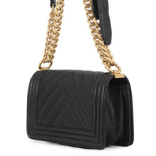 Load image into Gallery viewer, CHANEL Boy Chanel V Stitch BlackA67085 Caviar Leather Size Small