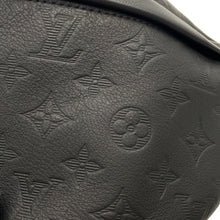 将图像加载到图库查看器中,LOUIS VUITTON Discovery・Bumbag NoirM46036 Monogram Shadow Size PM