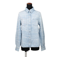 Load image into Gallery viewer, CHANEL Pearl print denim shirt Size 36 Light BlueP79065 V71255 Cotton100%