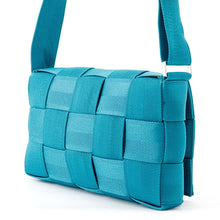 将图像加载到图库查看器中,Bottega Veneta Cassette Shoulder Bag Blue Canvas