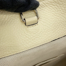 Load image into Gallery viewer, GUCCI Soho Interlocking G Chain Tote Bag Ivory536196 A7M0G 9522 Leather