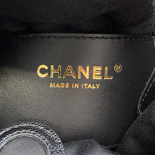Load image into Gallery viewer, CHANEL CHANEL25 ChainShoulder Bag BlackAS5600 Caviar Leather Size Medium