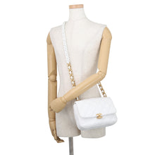 Load image into Gallery viewer, CHANEL Matelasse ChainShoulder Bag WhiteAS3206 Lambskin