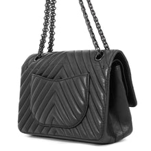 将图像加载到图库查看器中,CHANEL 2.55 Chevron Chain Shoulder Bag BlackA37586 Aged Calf Leather Size 25