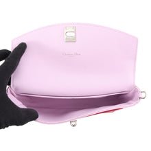 将图像加载到图库查看器中,Dior Turnlock Chain Wallet Pink Leather