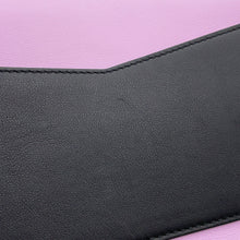 将图像加载到图库查看器中,Dior Turnlock Chain Wallet Pink Leather
