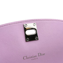 将图像加载到图库查看器中,Dior Turnlock Chain Wallet Pink Leather