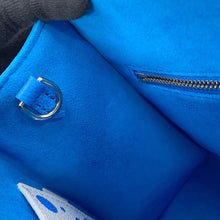 Load image into Gallery viewer, LOUIS VUITTON Onthego LVxYKCollaboration Blue/WhiteM46424 Monogram Empreinte Leather Infinity Dot Size PM