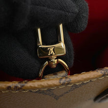 Load image into Gallery viewer, LOUIS VUITTON Onthego RedM46839 Monogram Reverse Canvas Size BB