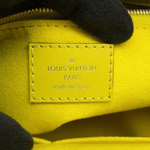 Load image into Gallery viewer, LOUIS VUITTON Marly PistachianM94617 Epi Leather Size BB