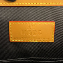 Load image into Gallery viewer, LOUIS VUITTON Sac Plat Messenger BrownM45969 Monogram stripe