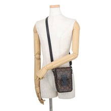 将图像加载到图库查看器中,LOUIS VUITTON SPadlock Vertical Wearable Wallet NoirM81522 Monogram Macassar Canvas