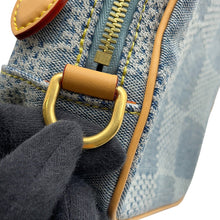Load image into Gallery viewer, LOUIS VUITTON Chess Messenger BlueN40706 Damier・Denim 3D Cotton