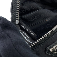 将图像加载到图库查看器中,PRADA Re-Nylon Triangle Logo Wristband Pouch Black2TT095_2DMK_F0002 Nylon