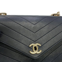 Load image into Gallery viewer, CHANEL Chevron ChainShoulder Black Leather
