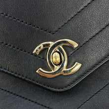 Load image into Gallery viewer, CHANEL Chevron ChainShoulder Black Leather