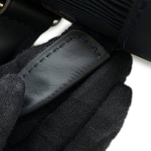 将图像加载到图库查看器中,LOUIS VUITTON Christopher Blue MarineM58868 Epi Leather Size PM