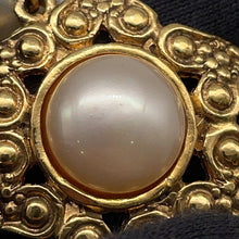 Load image into Gallery viewer, CHANEL Faux Pearl Choker Pearl White/Gold Faux Pearl Metal