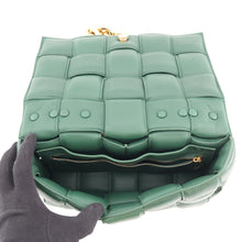 将图像加载到图库查看器中,Bottega Veneta Padded Maxi Intrecciato Chain Cassette rain tree631421VBWZ03035 Leather