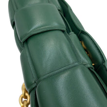 将图像加载到图库查看器中,Bottega Veneta Padded Maxi Intrecciato Chain Cassette rain tree631421VBWZ03035 Leather