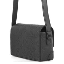 Load image into Gallery viewer, LOUIS VUITTON Steamer Wearable Wallet NoirM81746 Monogram・Taurillon