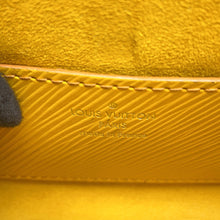 将图像加载到图库查看器中,LOUIS VUITTON Twist YellowM59727 Epi Leather Size PM