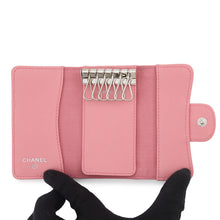 Load image into Gallery viewer, CHANEL Matelasse 6-Key Case PinkA31503 Lambskin