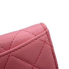 Load image into Gallery viewer, CHANEL Matelasse 6-Key Case PinkA31503 Lambskin