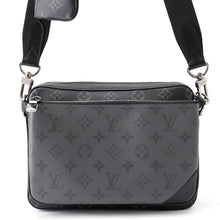 将图像加载到图库查看器中,LOUIS VUITTON Trio Messenger NoirM69443 Monogram Eclipse Monogram Eclipse Reverse