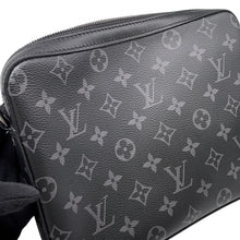 将图像加载到图库查看器中,LOUIS VUITTON Trio Messenger NoirM69443 Monogram Eclipse Monogram Eclipse Reverse