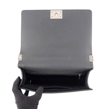 将图像加载到图库查看器中,CHANEL Boy Chanel BlackA92193 Lambskin Size Large