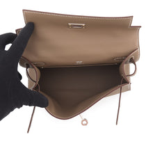 Load image into Gallery viewer, HERMES PochetteKelly Etoupe Swift Leather