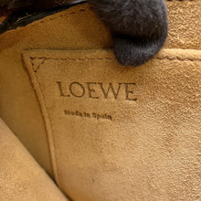 Load image into Gallery viewer, LOEWE Gate bag Light Caramel/Pecan321.12.T20 Leather Size Small