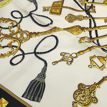 将图像加载到图库查看器中,HERMES Carre LES CLES Key Size 90 Black/White/Gold Silk100%