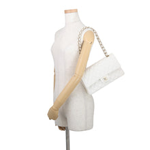 Load image into Gallery viewer, CHANEL Matelasse W Flap ChainShoulder Bag WhiteA01112 Caviar Leather Size 25